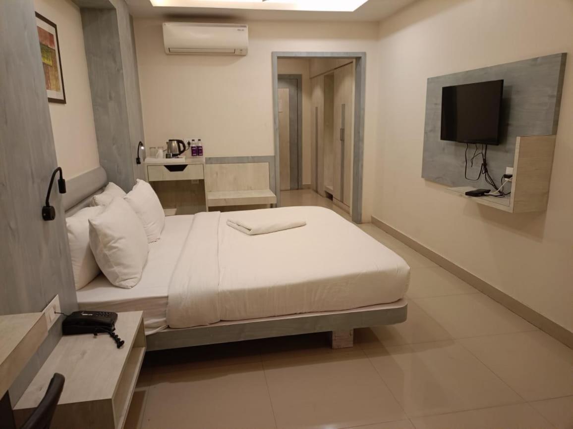 Hotel Rishiraj, Nagaon Nagaon  Zewnętrze zdjęcie