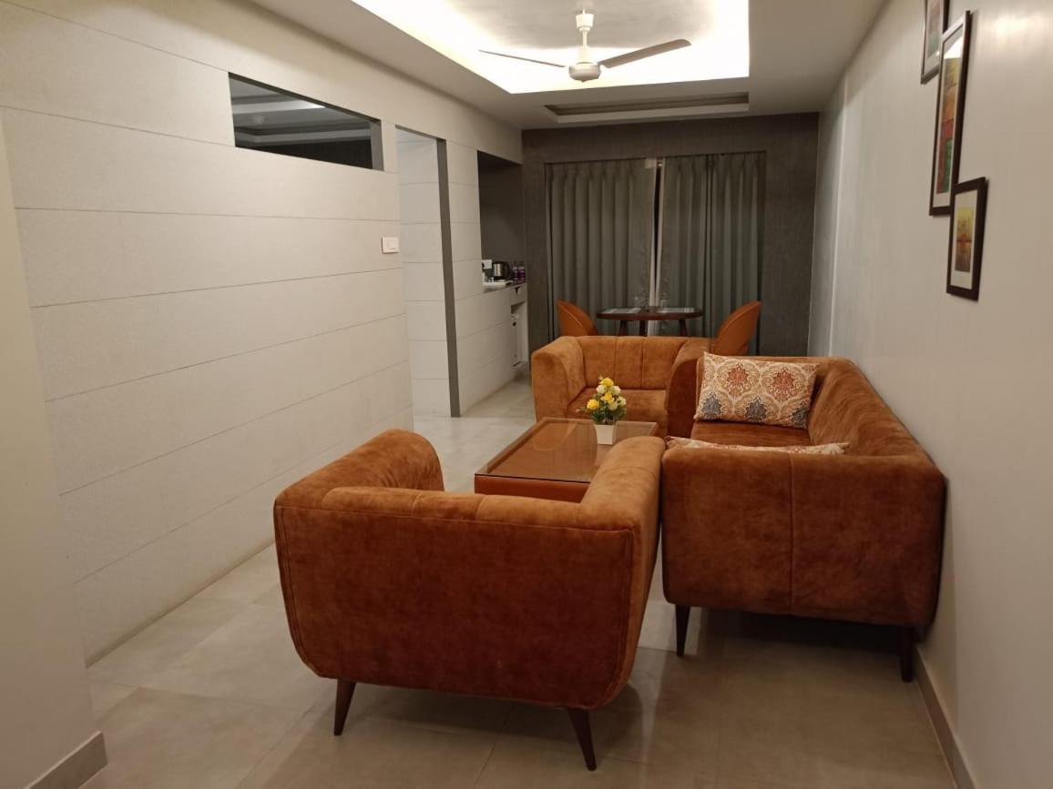 Hotel Rishiraj, Nagaon Nagaon  Zewnętrze zdjęcie