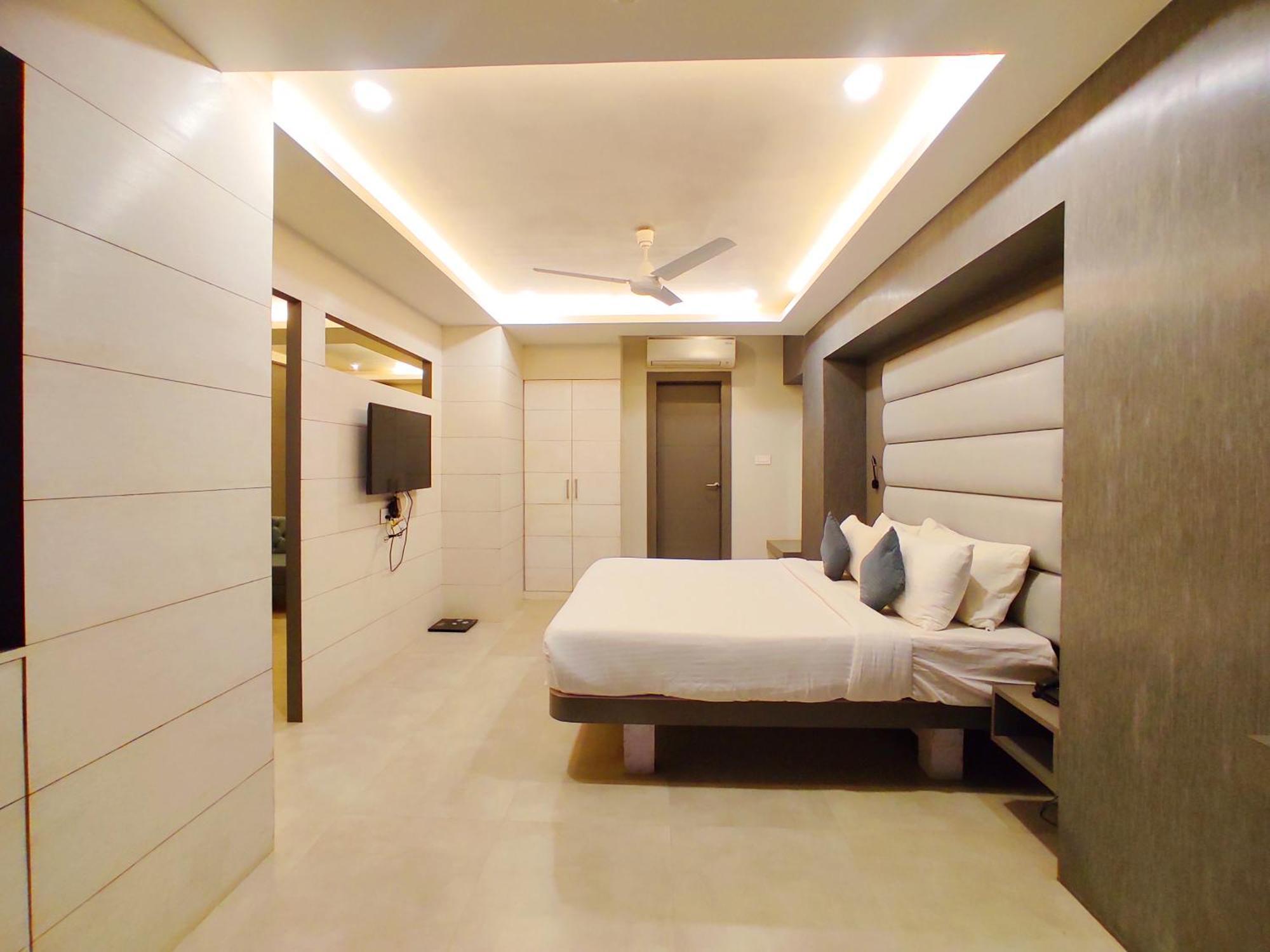 Hotel Rishiraj, Nagaon Nagaon  Zewnętrze zdjęcie