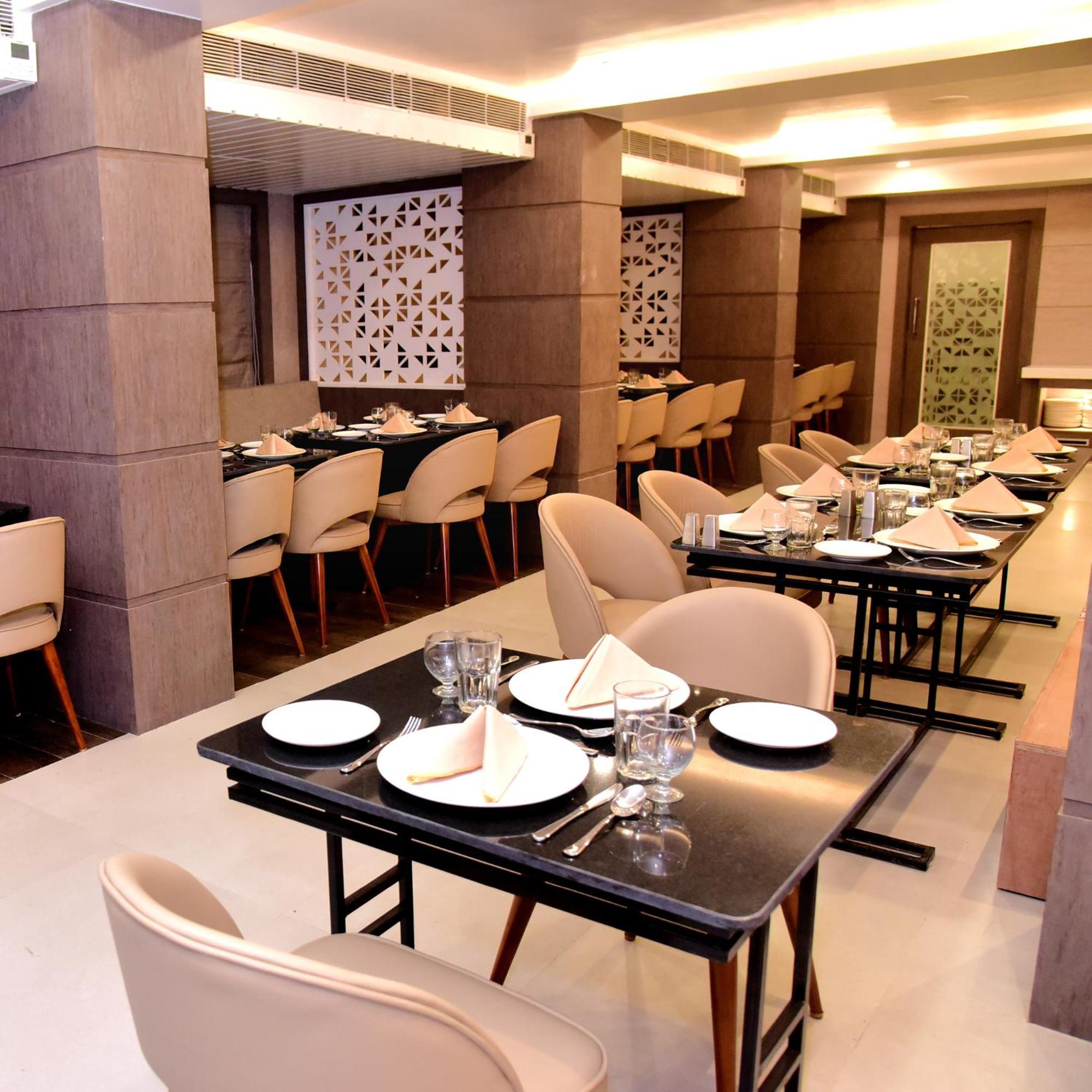 Hotel Rishiraj, Nagaon Nagaon  Zewnętrze zdjęcie